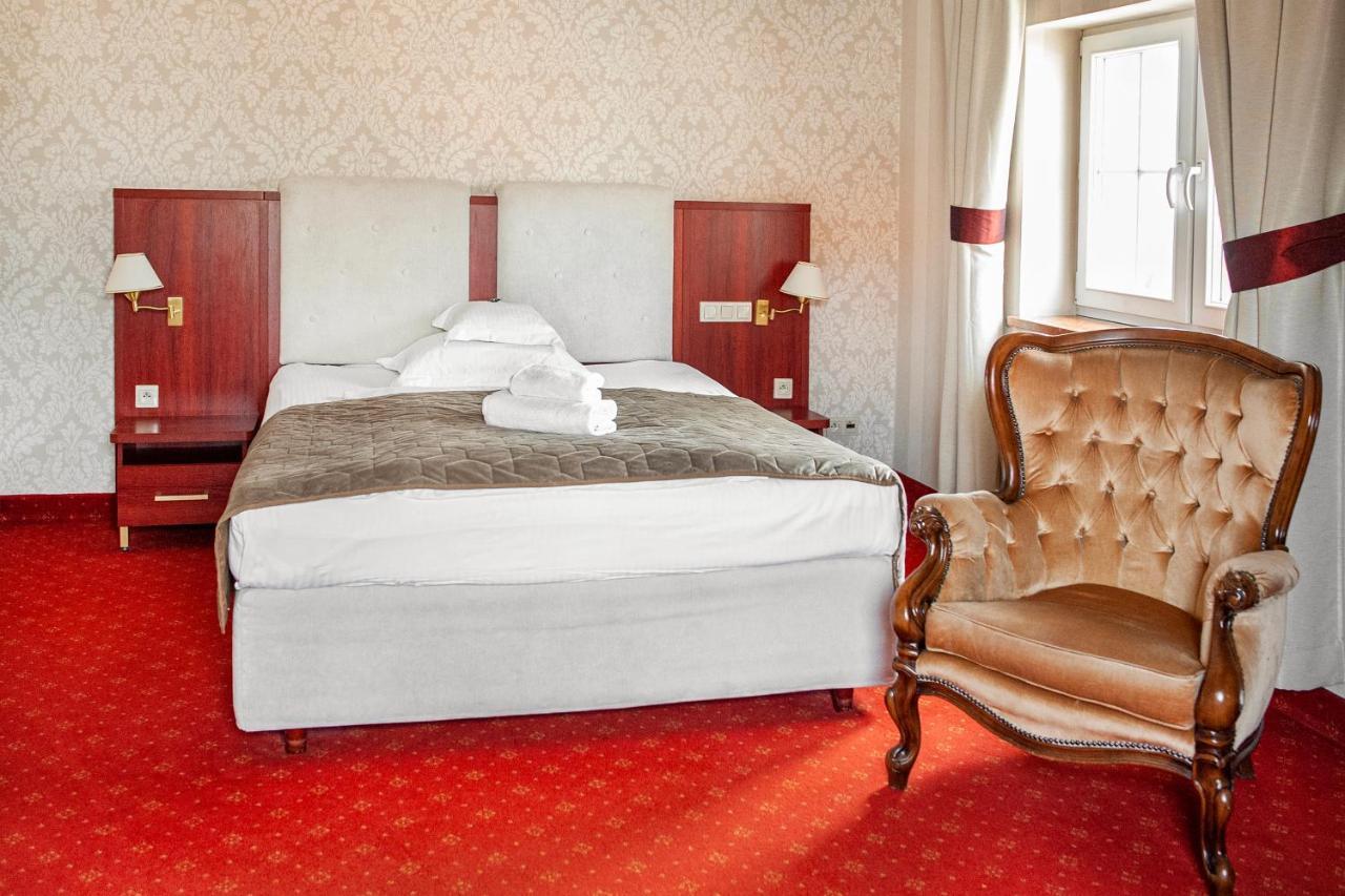 Hotel Spichlerz Lubawa Екстер'єр фото